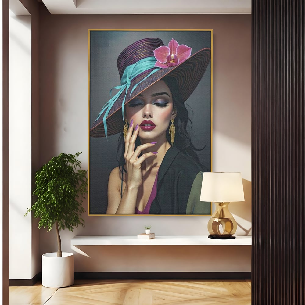 Tablou canvas cu tablou canvas cu portret de femeie cu palarie si orhidee, in rama de aluminiu auriu